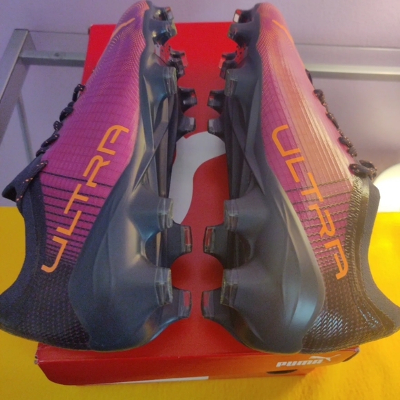 Soccer cleats- puma ultra 2.4 Fairground/AG. Good condition. Retail $150-$180. - Picture 5 of 8